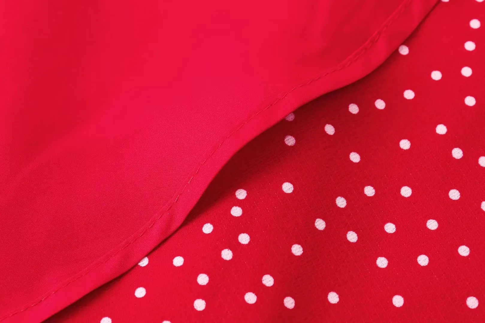 V neck Short Sleeved A line Dress Sexy Side Split Mid Length Polka Dot Dress Summer Trendy Women Clothing
